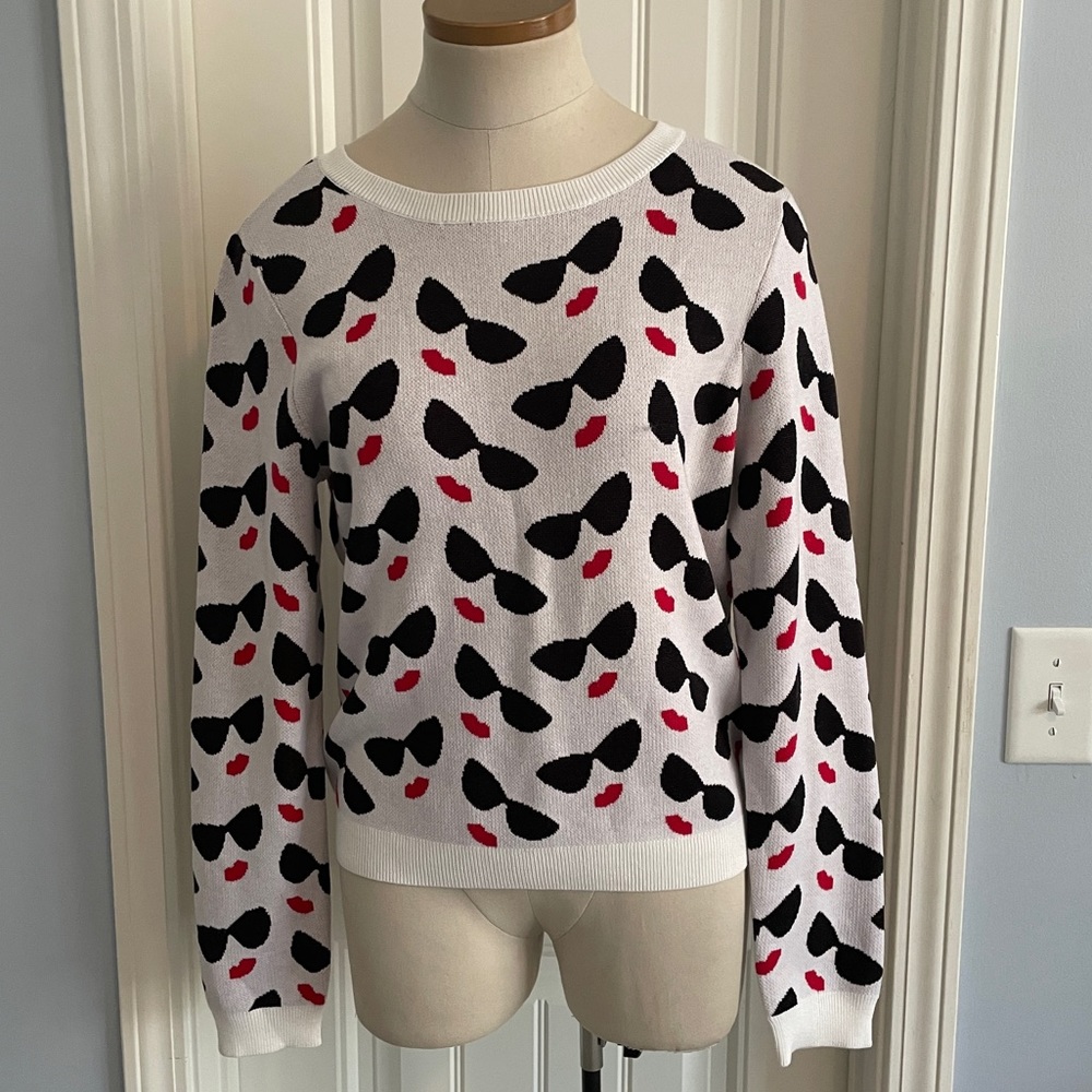 NEW Alice + Olivia by Stacey Bendet Large Sunglasses & Lips Sweater